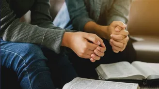 Women reading bible